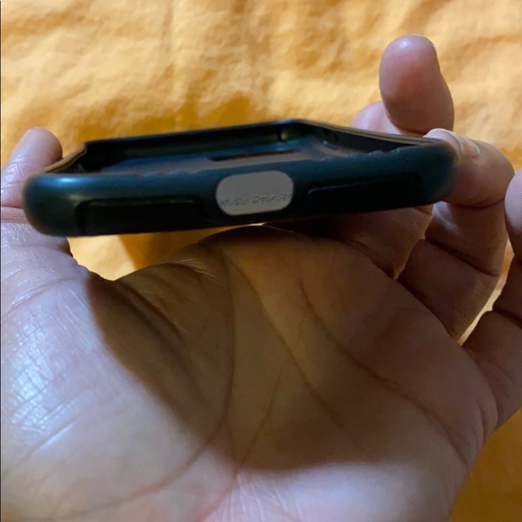 iPhone 11 Pro Case - Picture 3 of 4